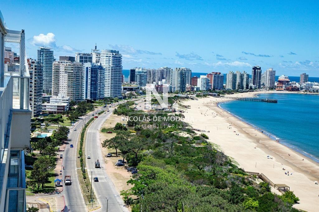 Hermoso Penthouse en piso 17