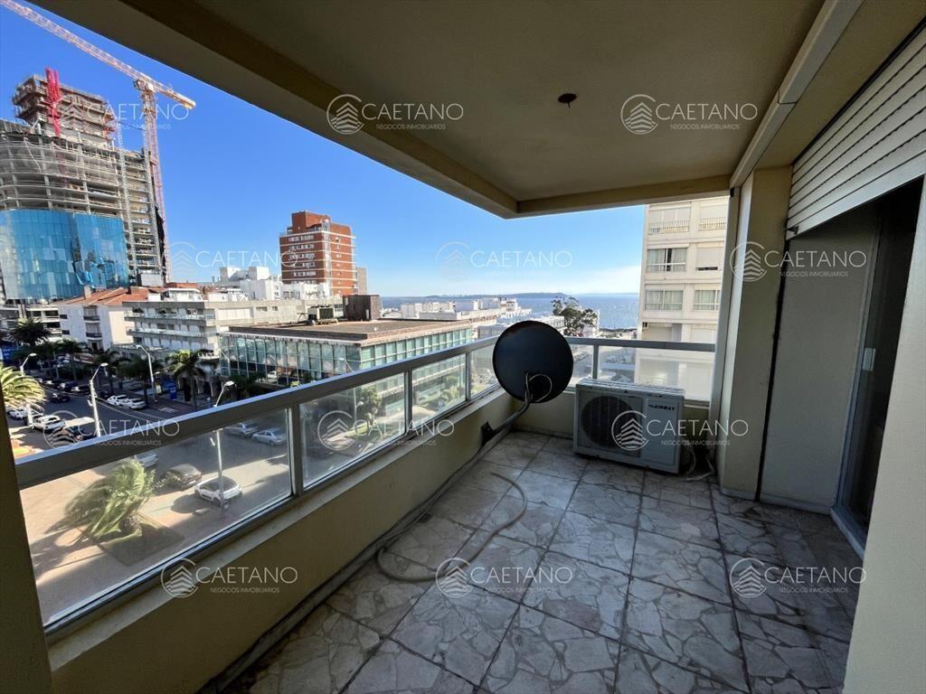 Peninsula, edificio clasico