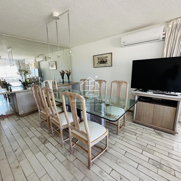 Apartamento en venta, primera linea de la playa brava