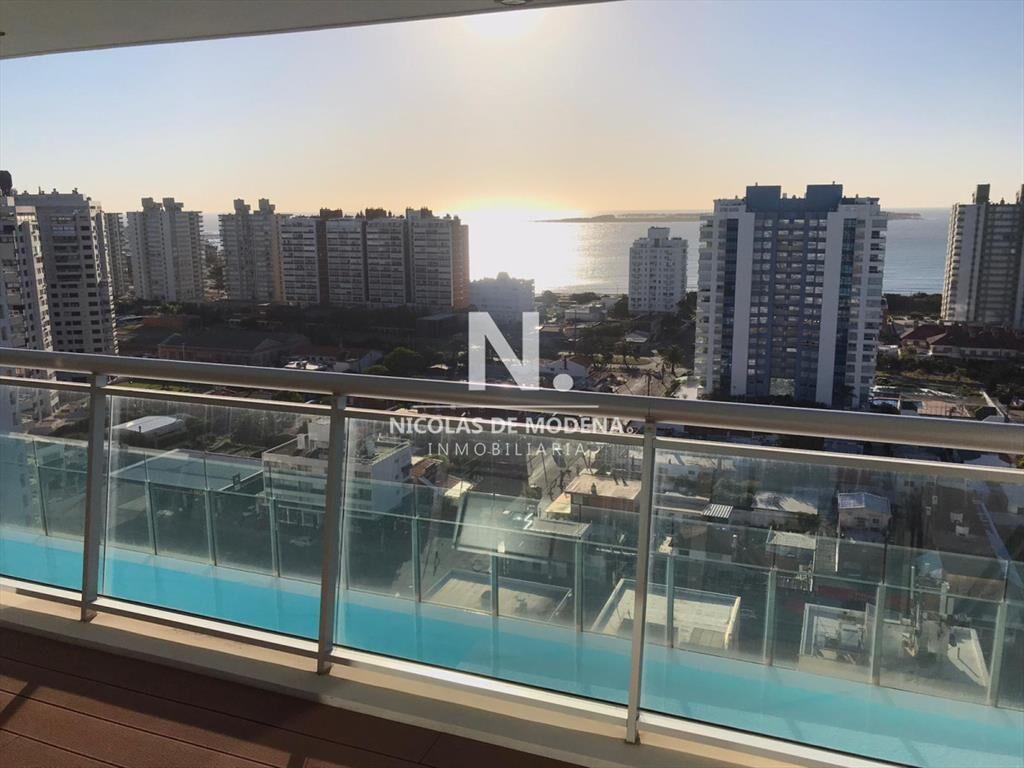 Espectacular departamento, de 3 dormitorios en