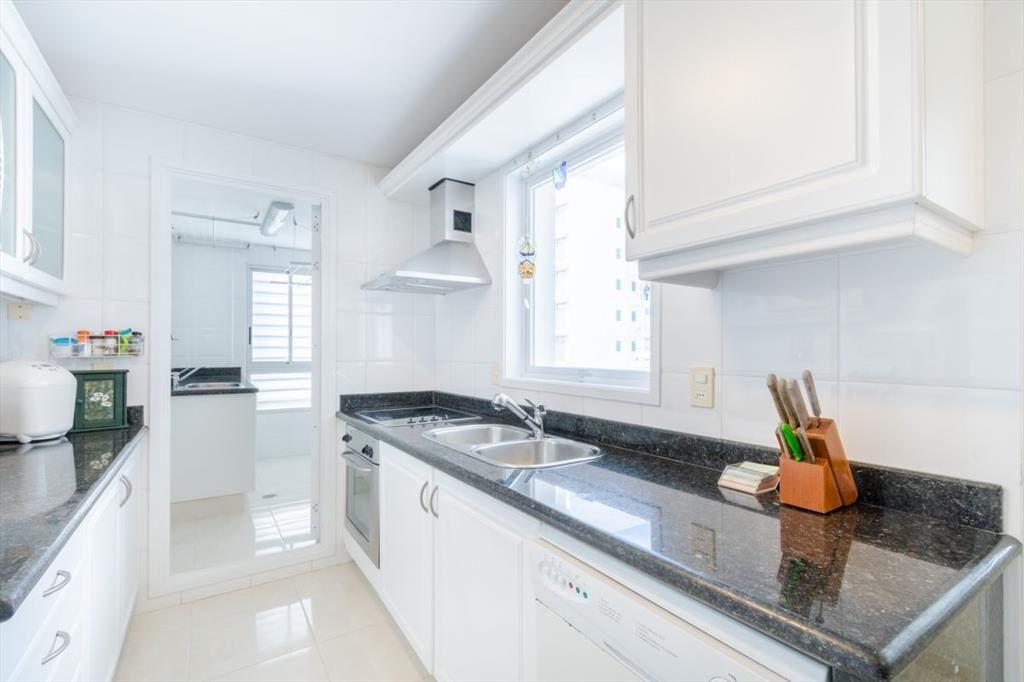 Apartamento frente al Mar - Tres Dormitorio Suite con Vista
