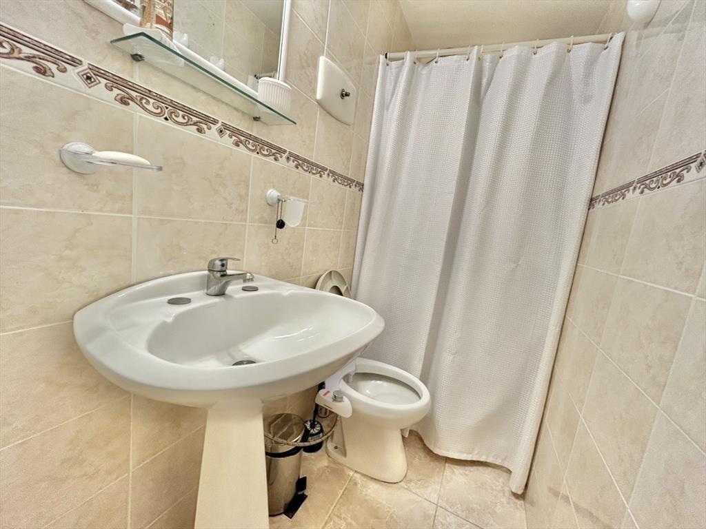 VENTA APARTAMENTO 1 DORMITORIO Y MEDIO EDIFICIO