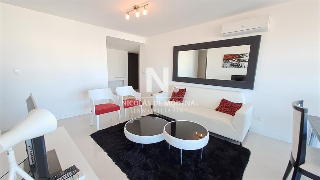 Espectacular apartamento en Playa Brava. Ref.