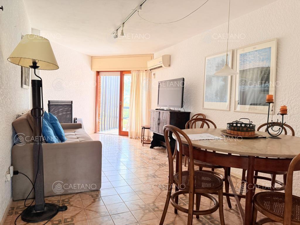 Apartamento de 2 Dormitorios en Aidy Grill - del