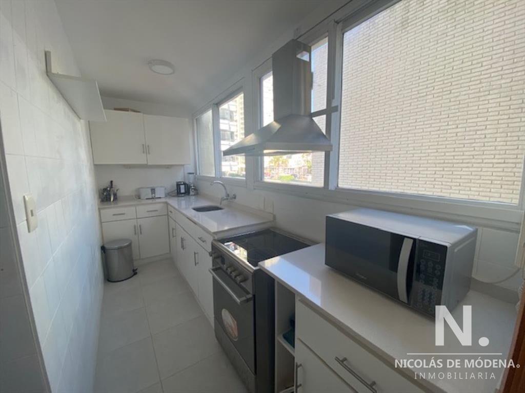 Apartamento frente al puerto - la vista es excelente - Codi
