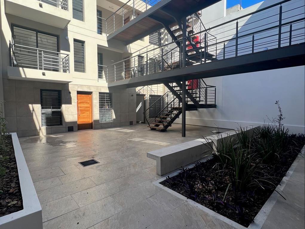 LOFT CON TERRAZA CON PARRILLERO CON BAJOS GASTOS COMUNES