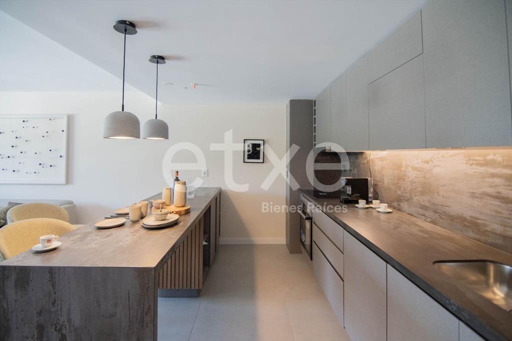 Venta Apartamento 2 dorm 2 baños Carrasco Boating Torre 2...