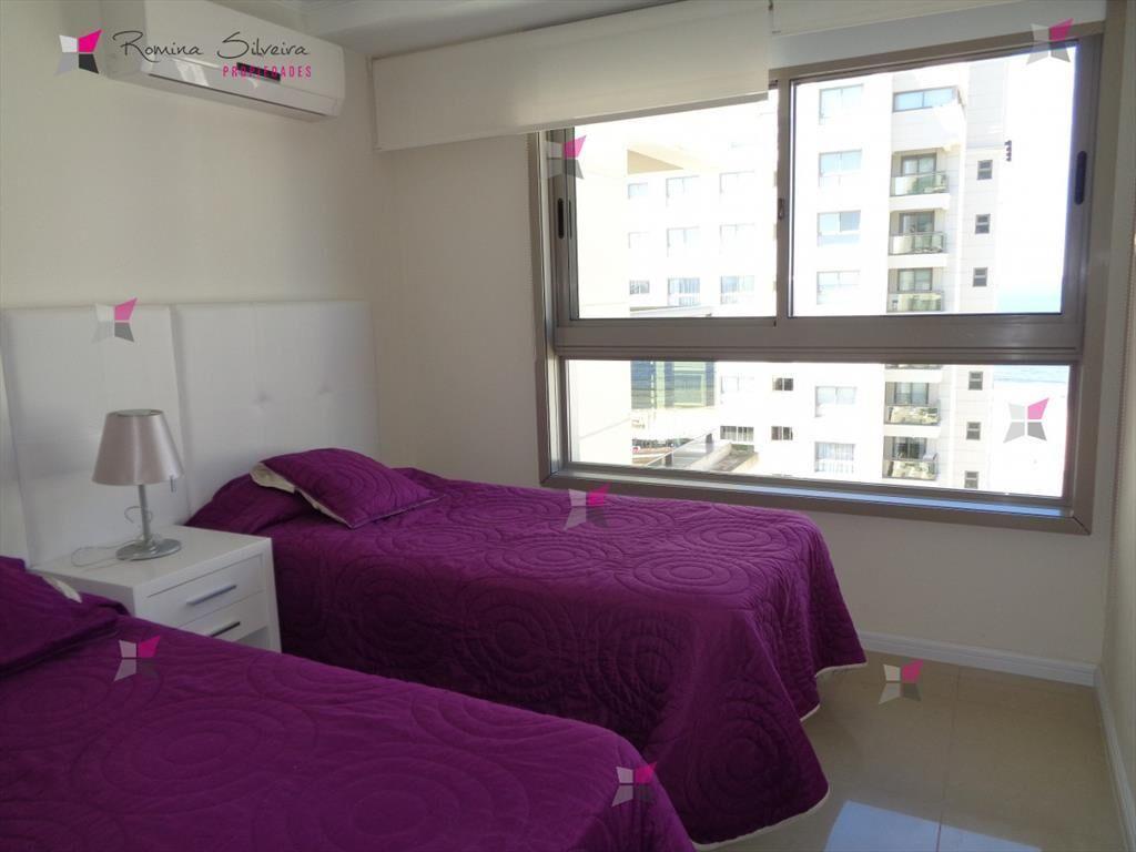 Apartamento en Brava, 2 dormitorios *