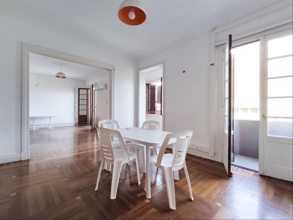 ALQUILER o VENTA - OFICINA - CENTRO FRENTE A INTENDENCIA -