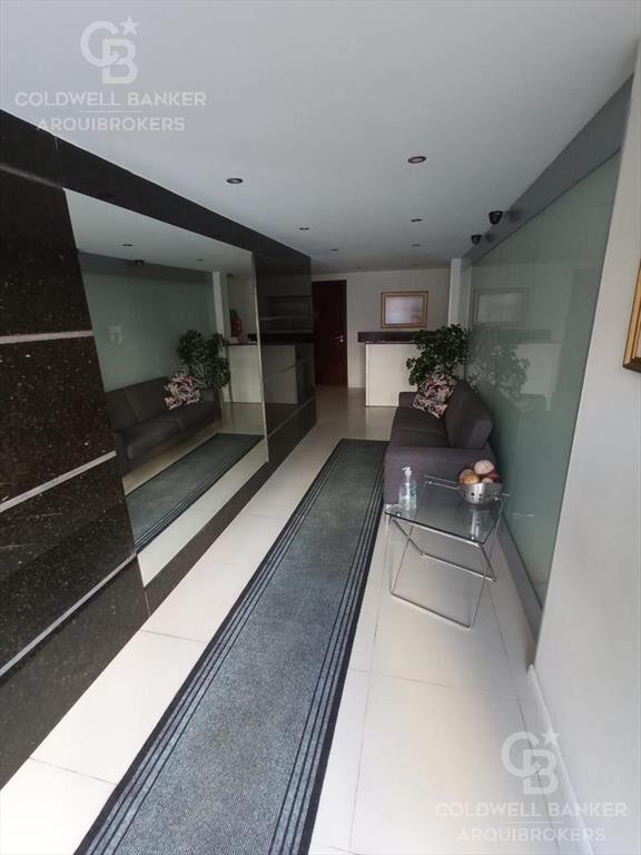 Apartamento monoambiente en venta en Pocitos con patio con