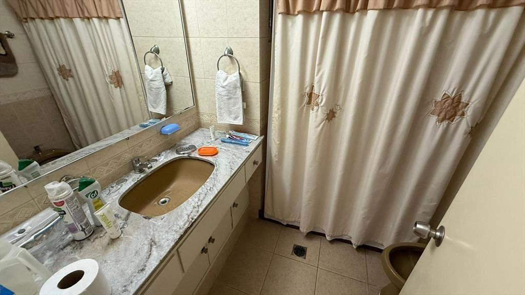 26 de Marzo próximo a Pereira, 86 m2, 3 dormitorios, losa y