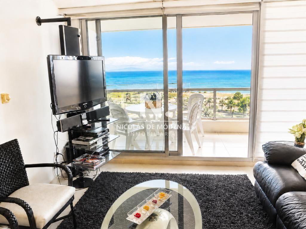Departamento en venta en Seasons Tower, a metros