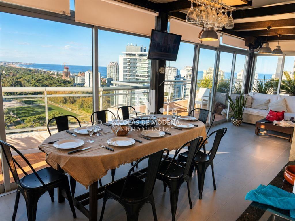 Penthouse Exclusivo en Zona Premium: Amplio 2 y