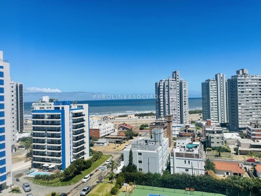 Apartamento en venta de 2 dormitorios en Punta