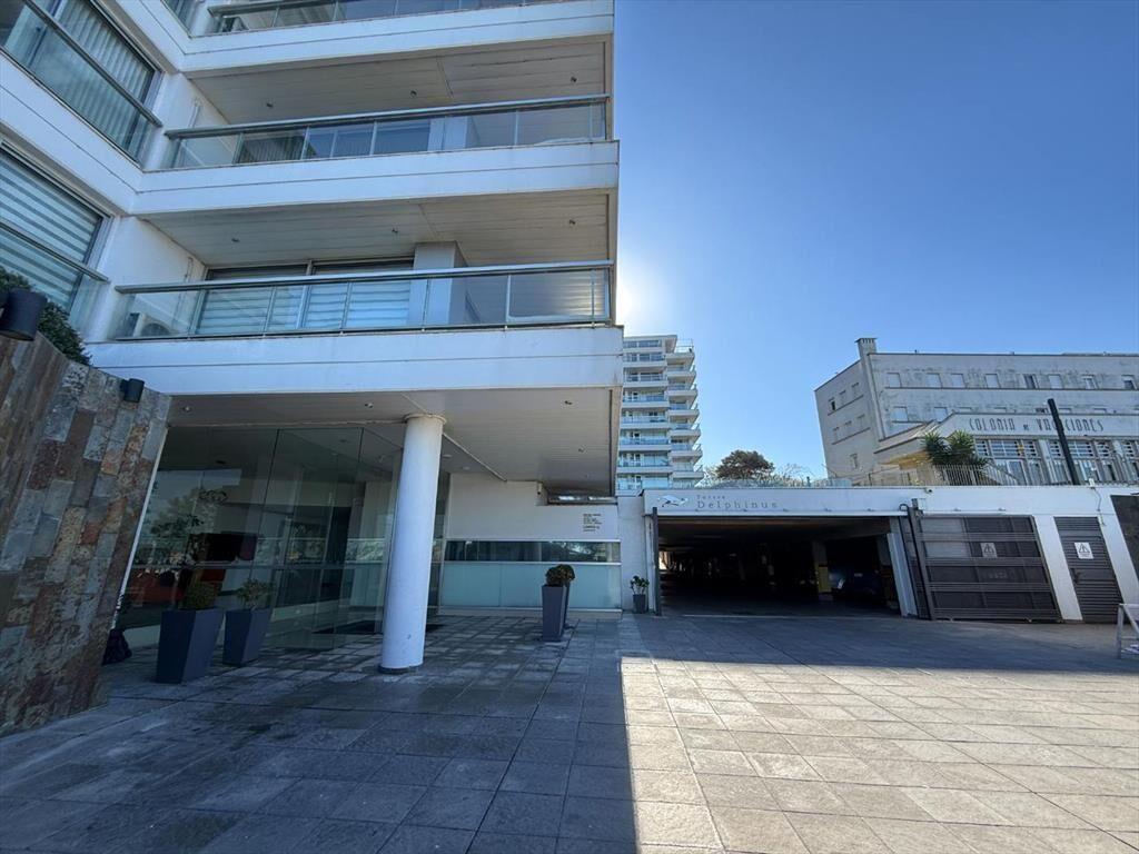Venta apto con Renta y Garage, Rambla de Malvin