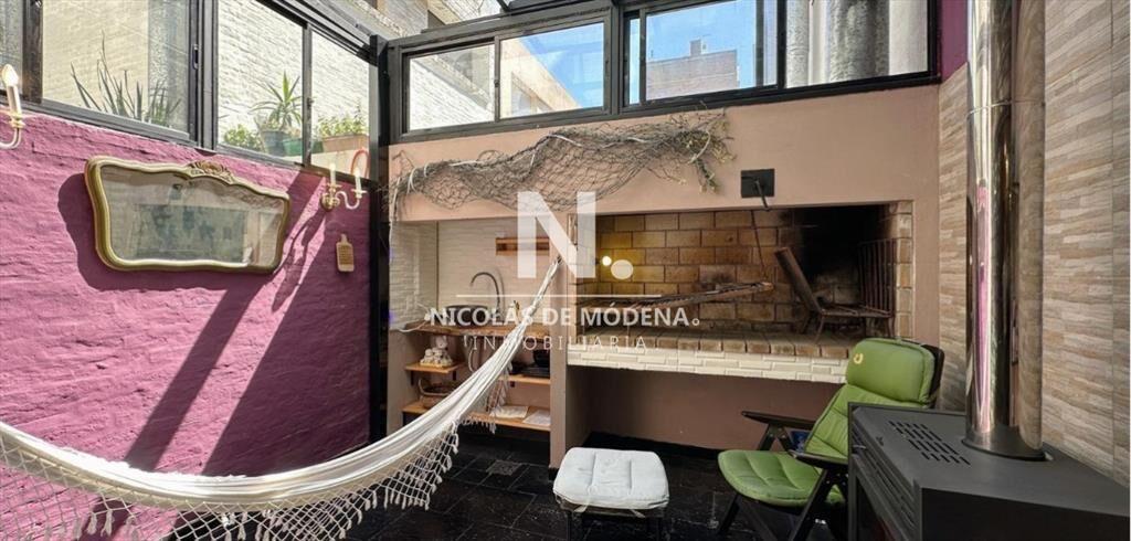 Casa en Venta de 2 Dormitorios Con Cochera En