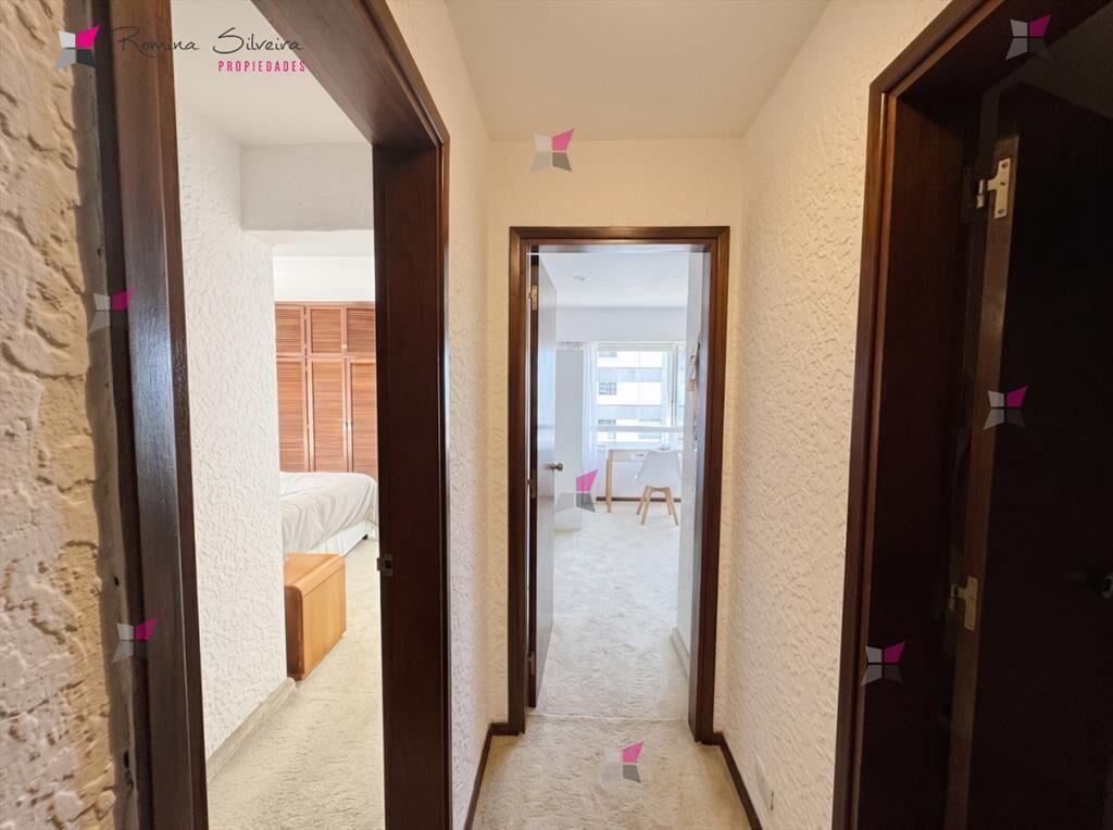 Apartamento en Punta del Este frente a la Brava