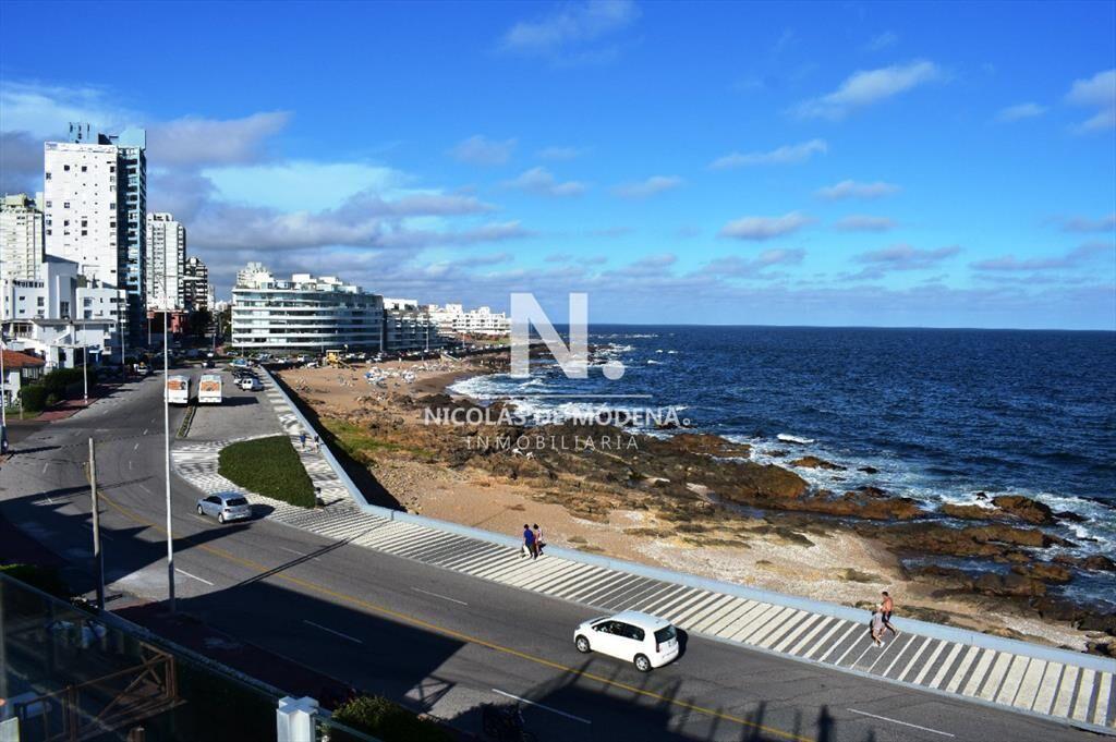 Casa en venta con vista al mar.