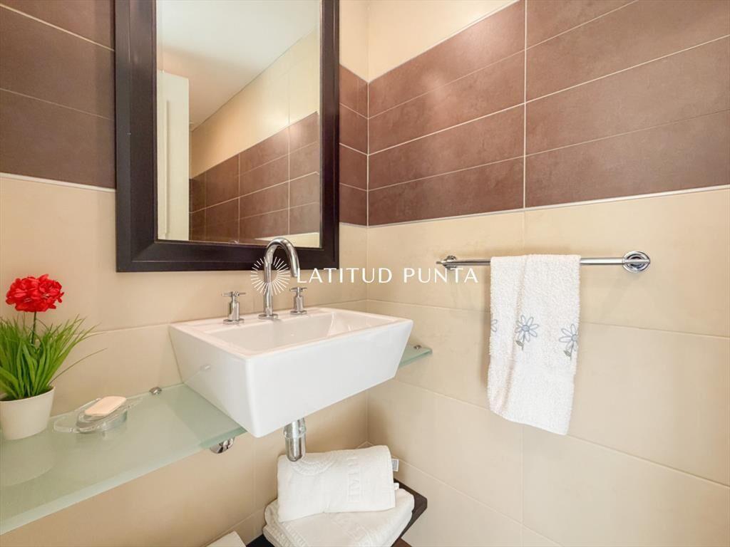 Oportunidad, piso alto en  Imperiale,en venta, 2