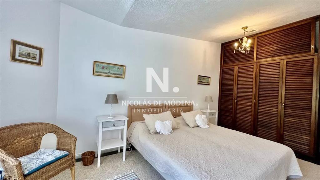 Espectacular casa con 4 dormitorios, en venta