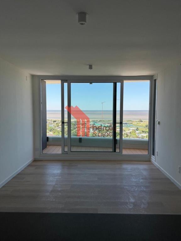 Alquiler apartamento 3 dormitorios, 2 baños, balcón, gara