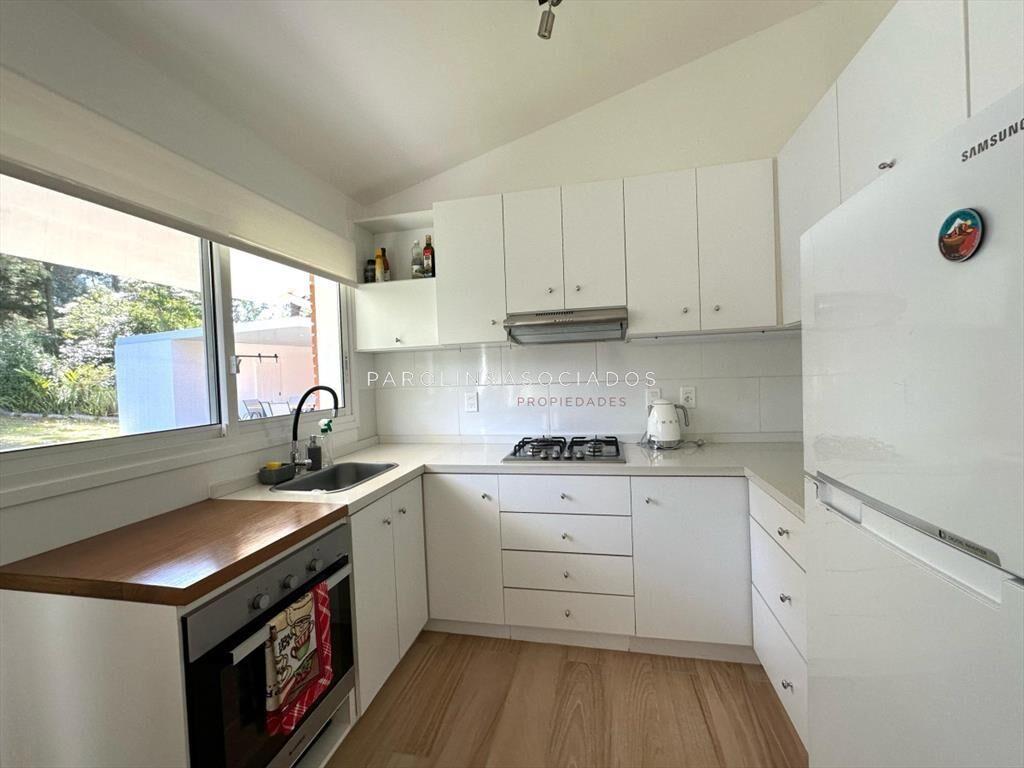 Hermosa casa de 2 dormitorios en venta. San Punta