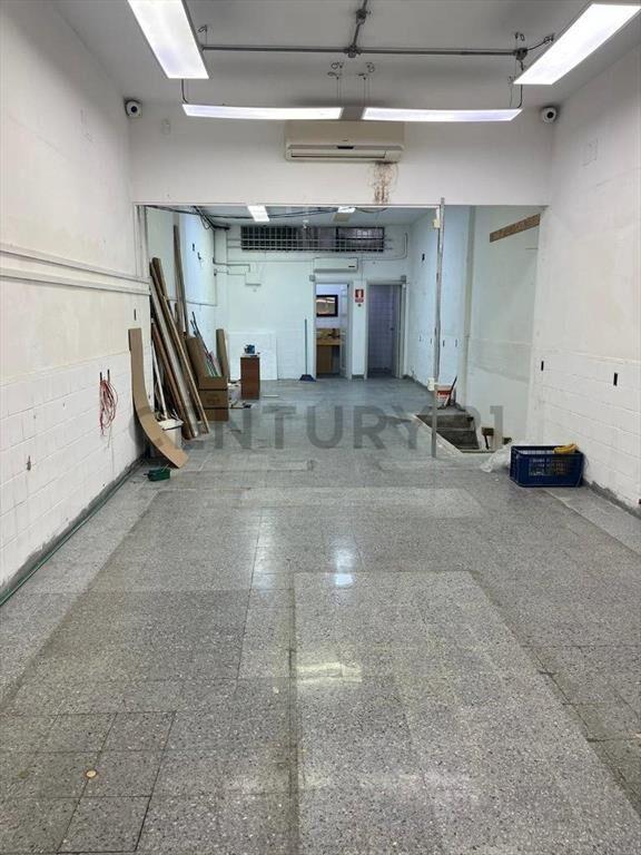 Alquiler Local comercial Ciudad Vieja, 90 m2 con depósito...