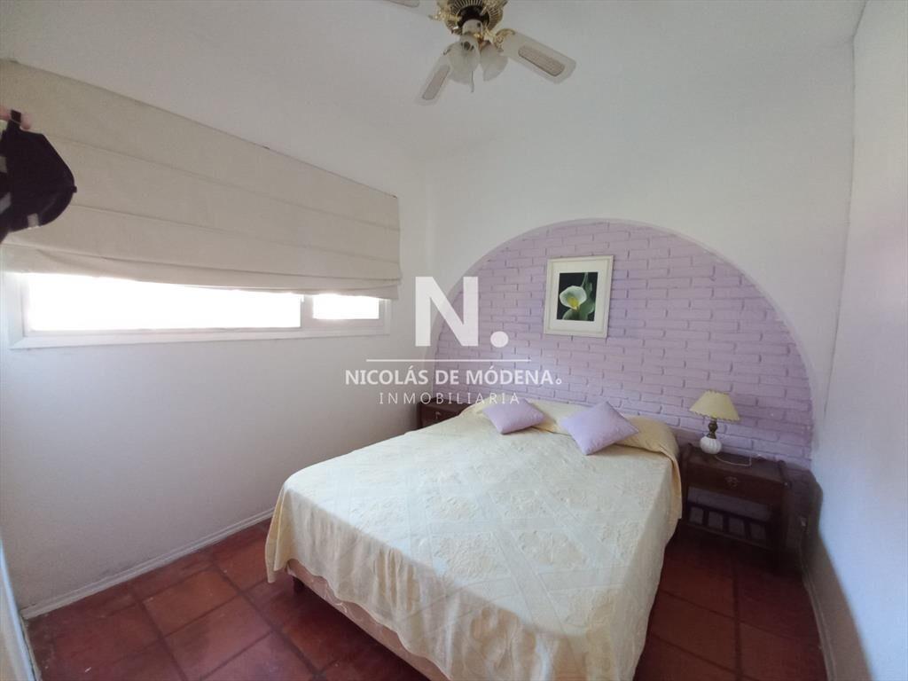 Casa de 6 dormitorios en Playa Mansa , Punta del