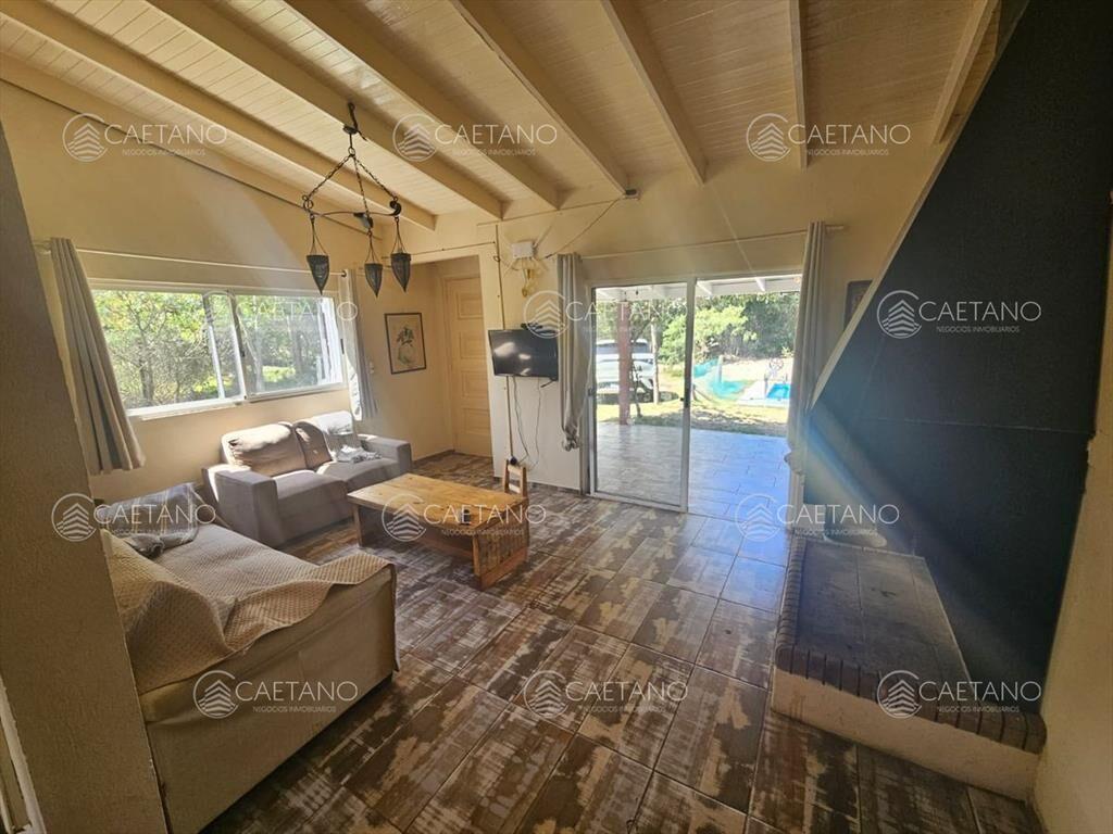 Venta Casa - 3 Dormitorios 2 Baños - Punta -