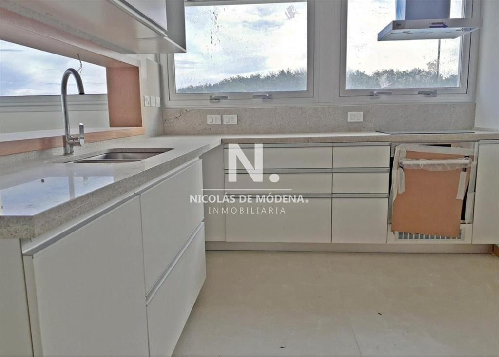Departamento en venta de 3 dormitorios en Punta
