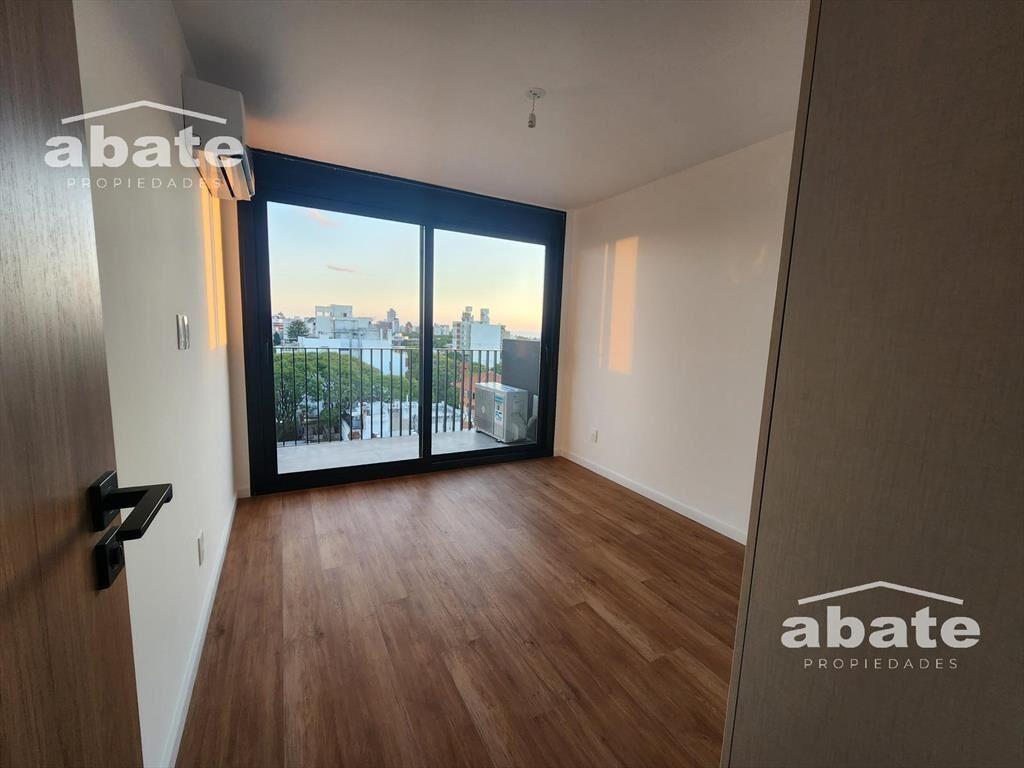 Venta apartamento de 1 Dormitorio en Pocitos piso alto con