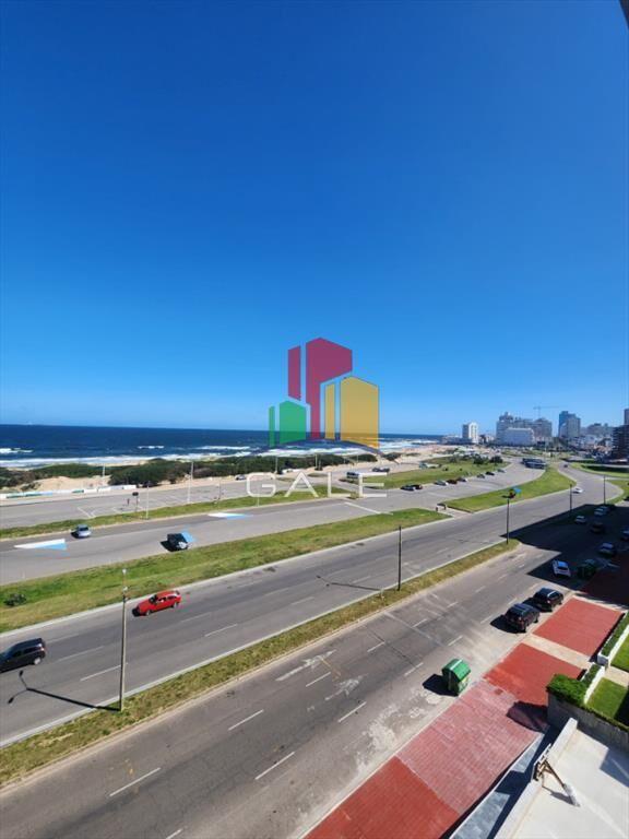 Vende apartamento de 1 dormitorio en Punta del Este, con vi