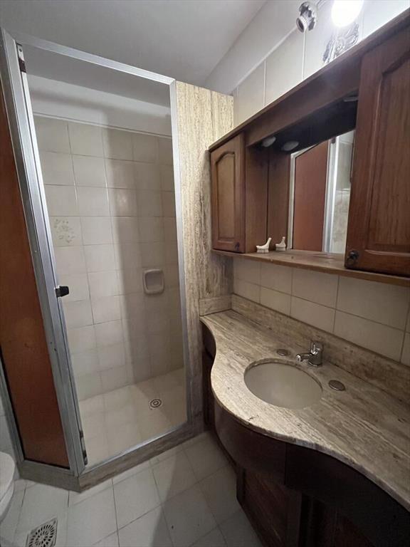 Apartamento en el corazón de Malvín: cómodo y funcional