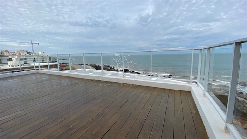 Pent-house con excelente vista a rambla de la - y