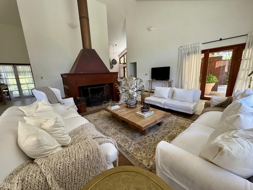 Espectacular casa en alquiler ubicado en las de