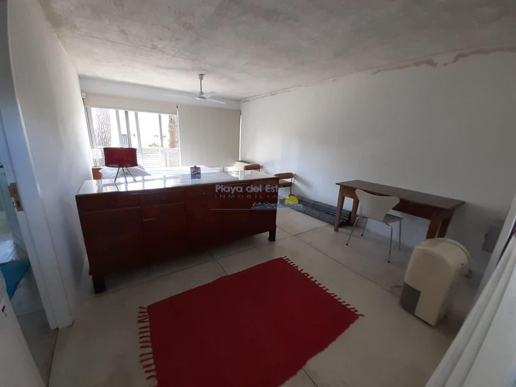 Casa de 3 dormitorios en alquiler temporal en del