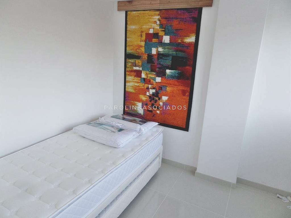 Apartamento de 2 dormitorios en venta en Sunrise