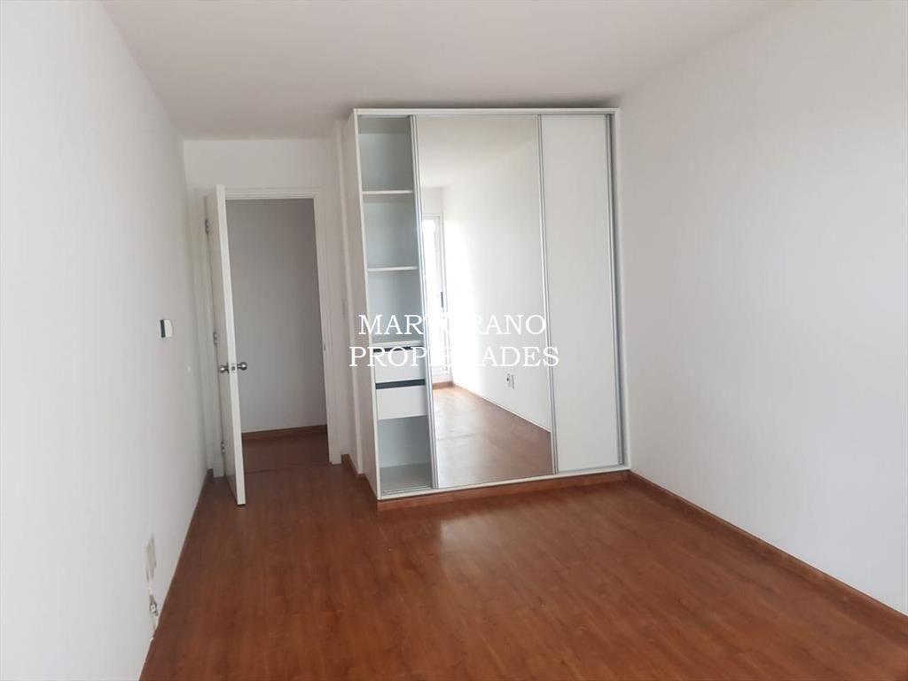 VENTA Av. de las Americas. Amplia terraza al frente 3 dorm