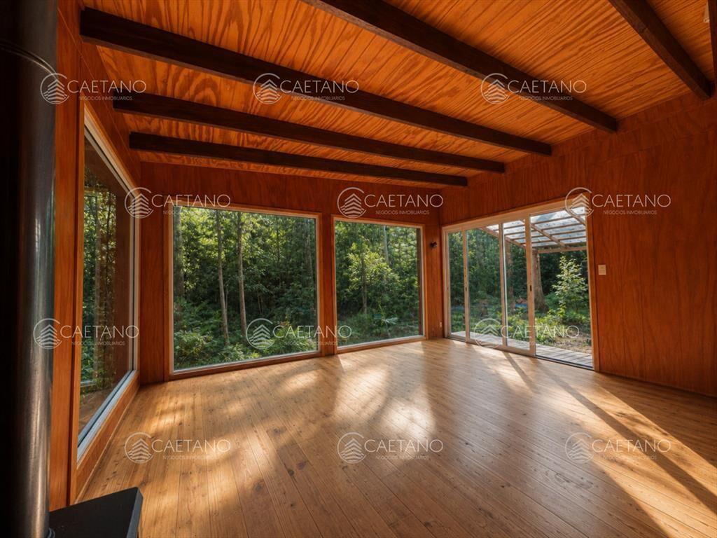 VENTA DE TERRENO CON 2 CABAÃ?AS PUNTA BALLENA-LAS