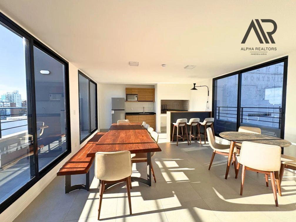 Apartamento en alquiler c/ cochera en Barrio Golf