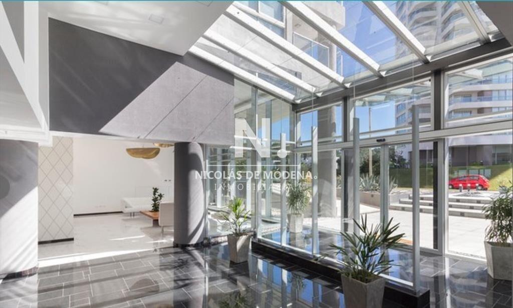 Hermoso departamento en playa Brava de 2 en venta