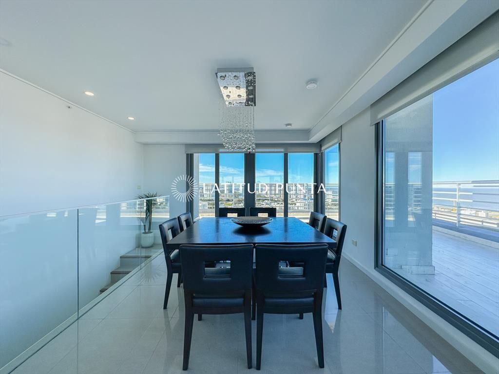 Penthouse dúplex en Mansa, 3 suites más