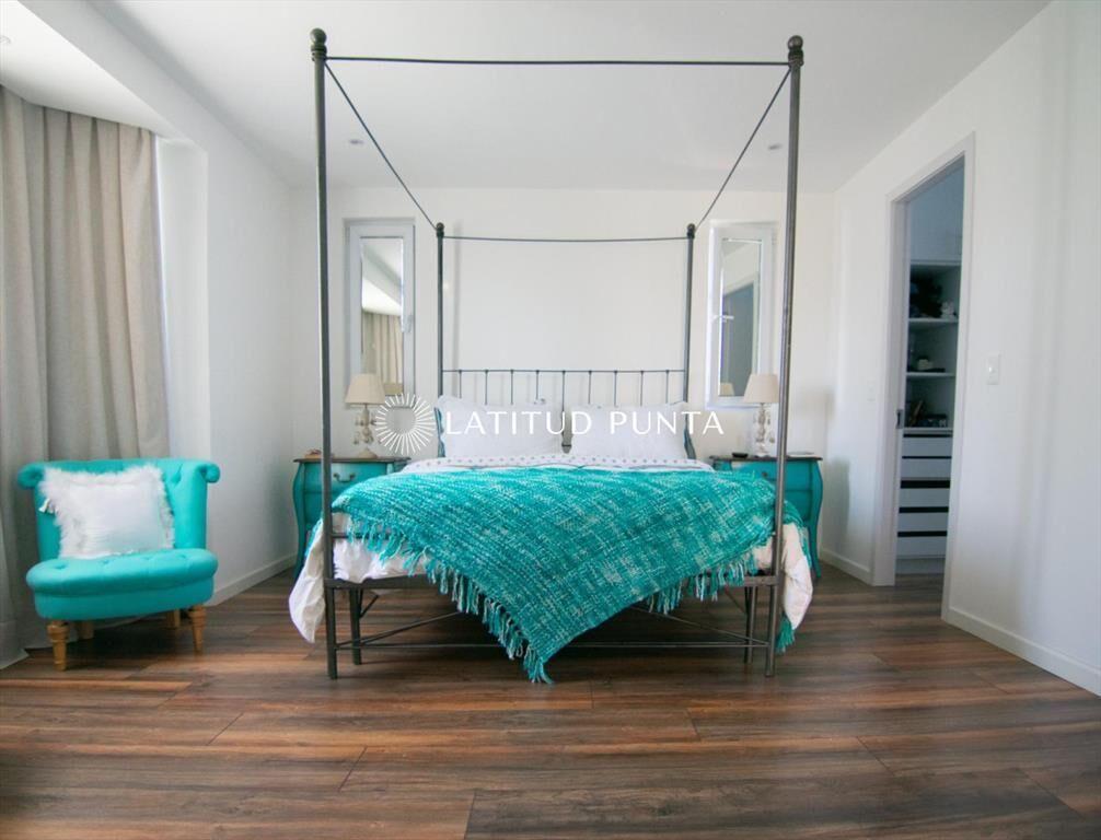 Hermosa casa en barrio privado