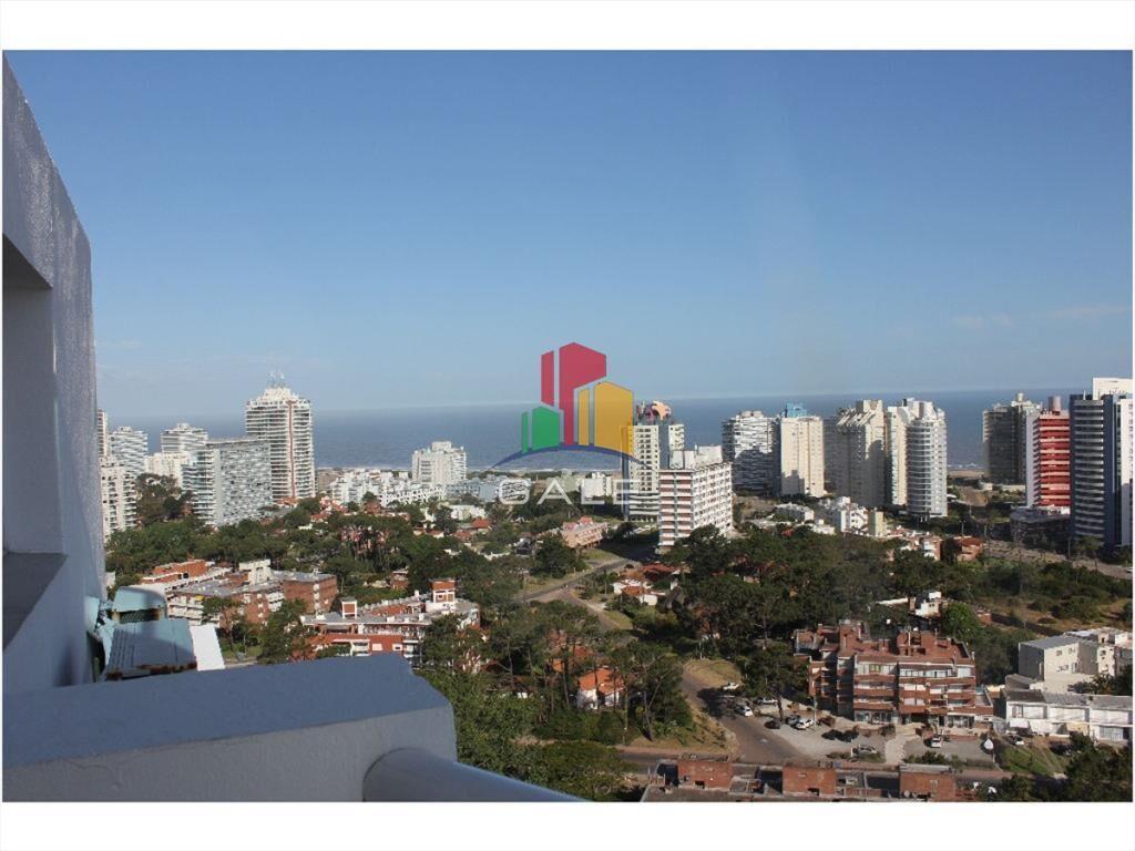 apartamento con vista a playa mansa