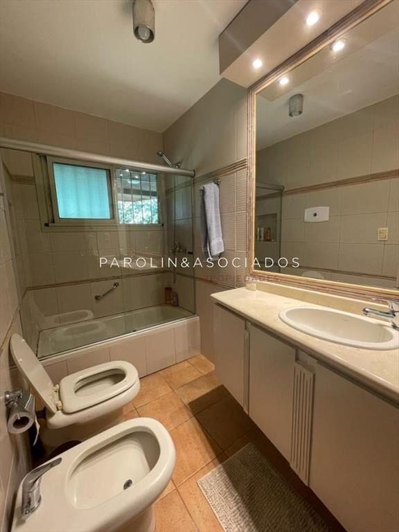 Hermosa casa de 4 dormitorios en Mansa, Punta