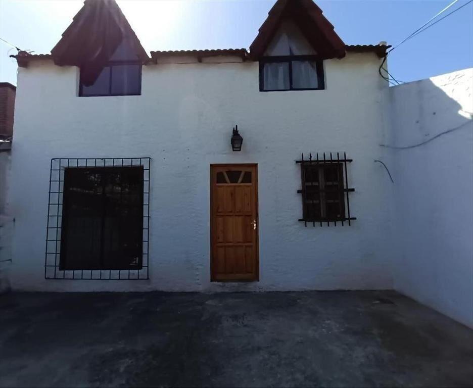 Casa en excelente punto de Colonia