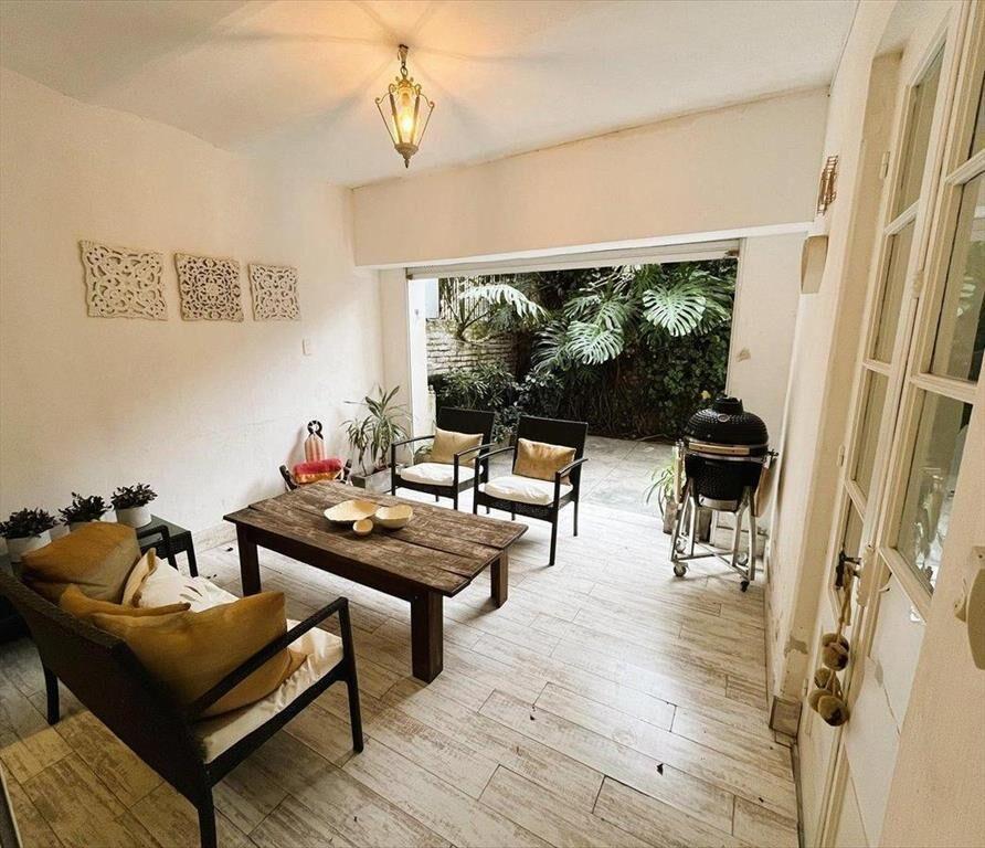 Venta casa 4 Dormitorios, Garaje y Patio
