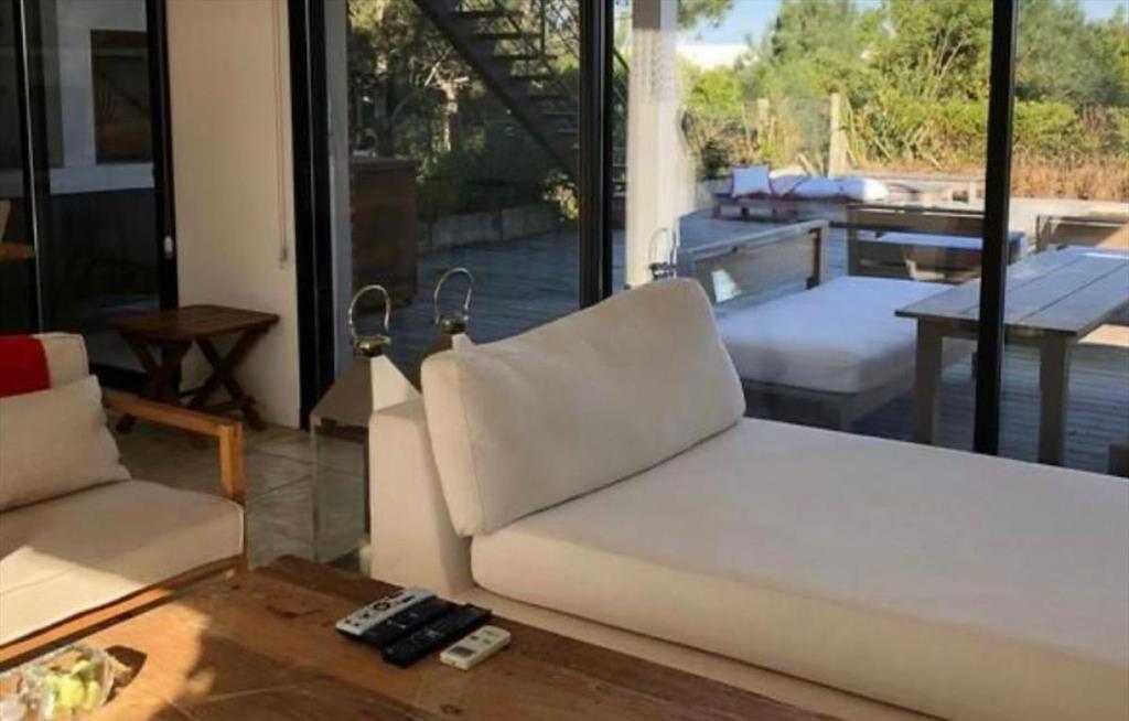 CASA EN VENTA DE 3 DORMITORIOS EN LA BARRA
