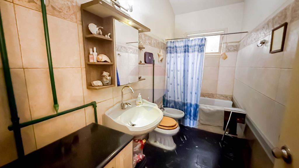 VENTA CASA 2 DORM Y GALPON PRÓXIMO ANTEL ARENA