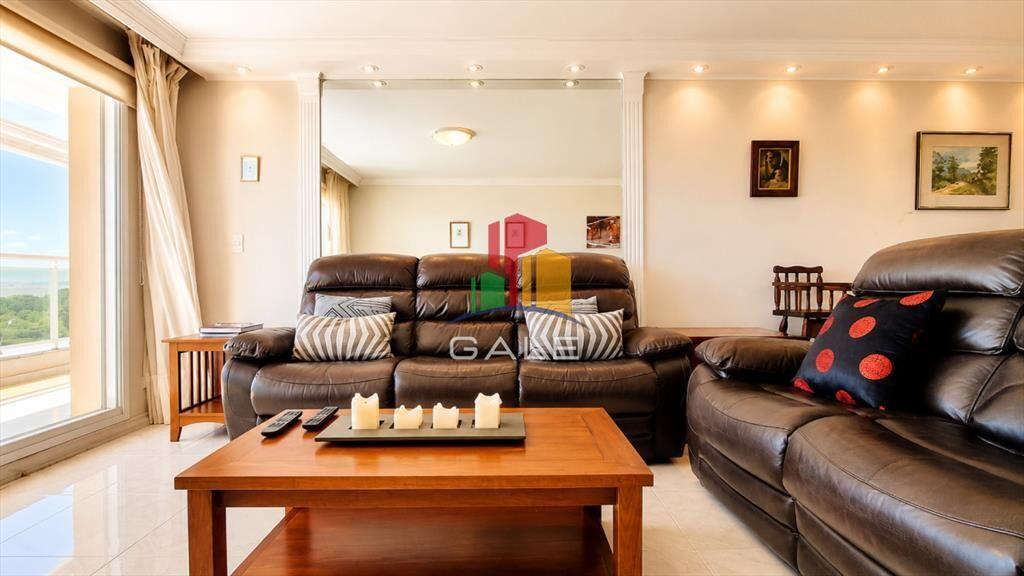 Departamento de 3 dormitorios en venta en Coral